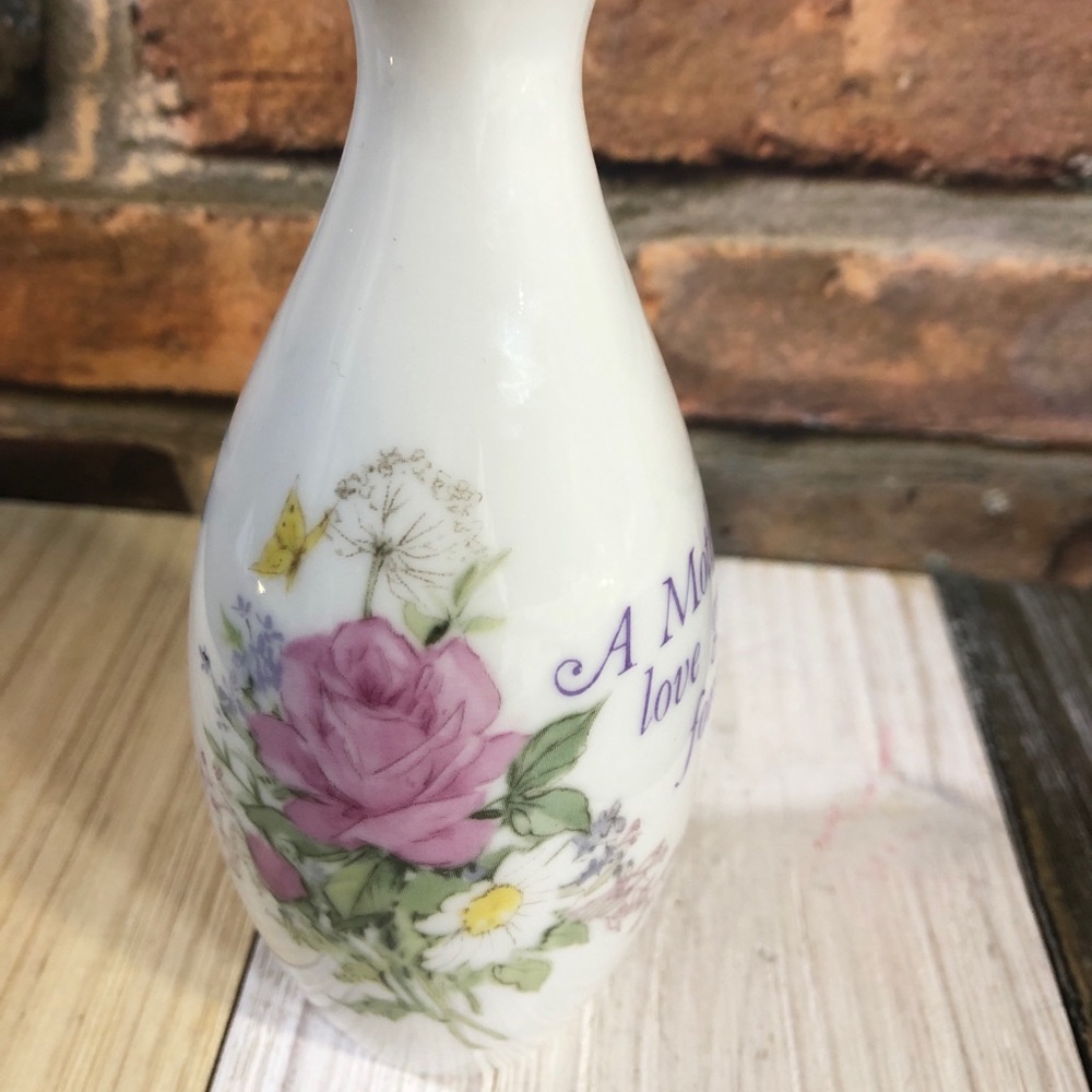 5.5” Rose Bud Vase From Japan “Napcoware” #. 778